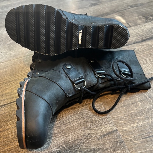Sorel Shoes - Sorel Black Leather Wedge Boots